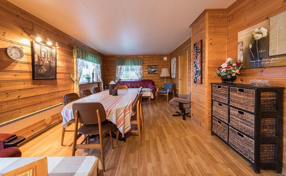 Skottneset Feriesenter Hotel Barmen ภายนอก รูปภาพ